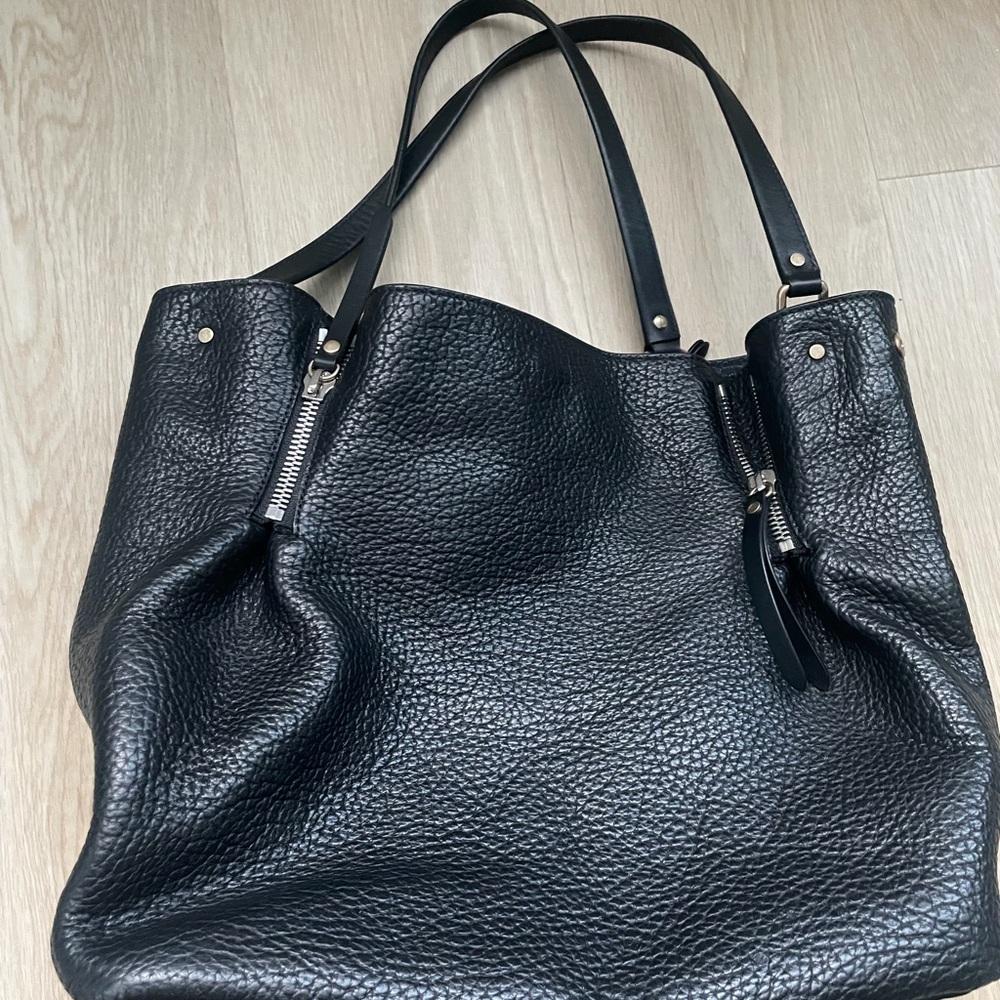 Black Leather Burrbery Tote Bag - Picture 6 of 9